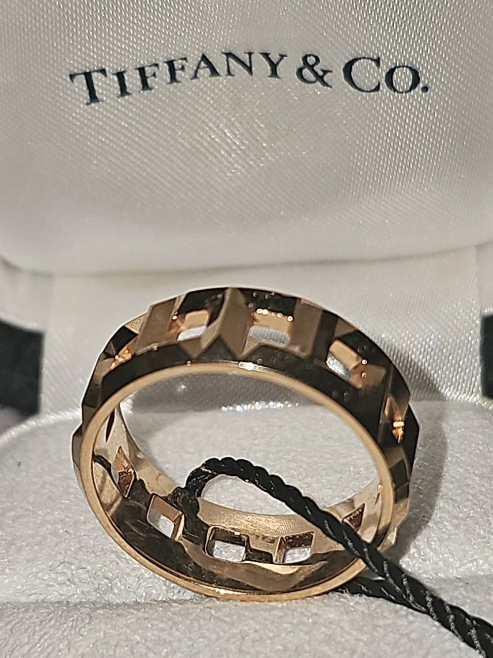Authentic Tiffany & Co. 18K Rose Gold T True Wide Ring Band 5.5mm Size 8